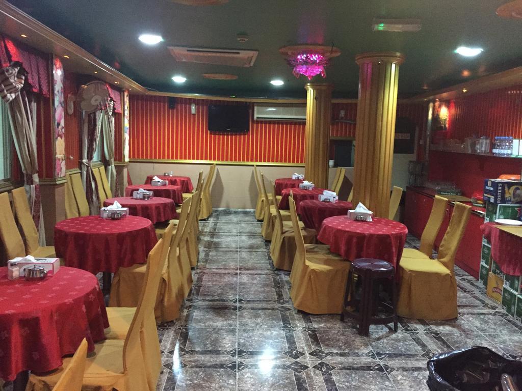 Emirates Hotel 迪拜 外观 照片